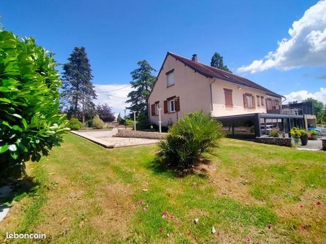Maison 7 pièces 200 m²