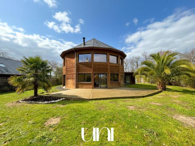 Maison 7 pièces 200 m²