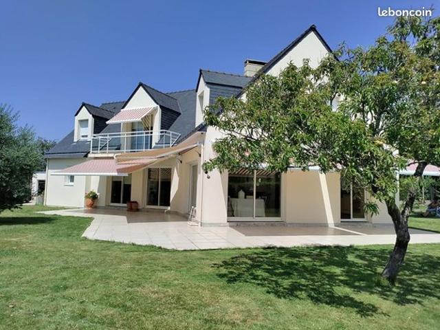 Maison 7 pièces 200 m²