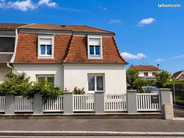 Maison 7 pièces 200 m²