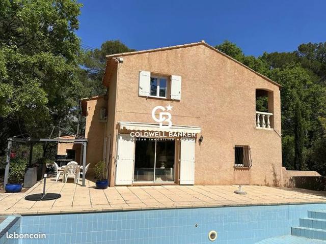Maison 7 pièces 200 m²