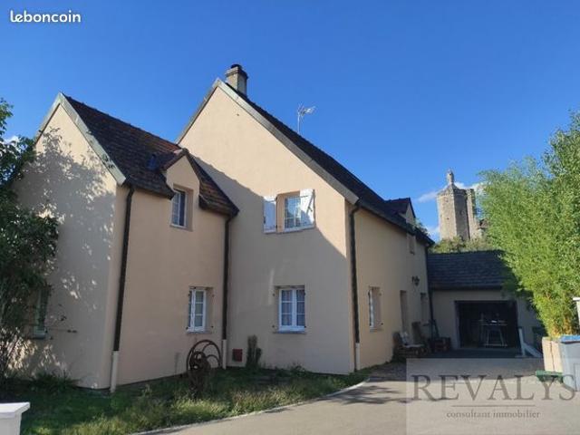Maison 7 pièces 200 m²
