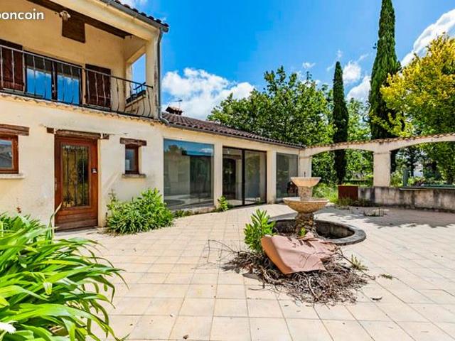 Maison 7 pièces 200 m²
