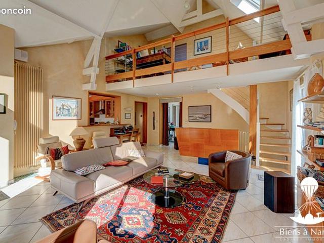 Maison 7 pièces 200 m²