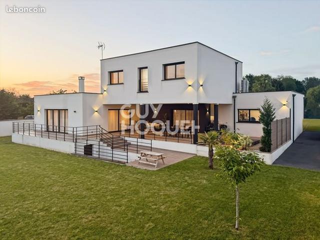 Maison 7 pièces 200 m²