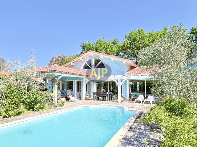 Maison 7 pièces 200 m²
