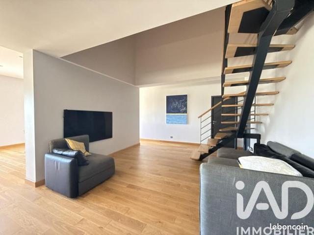 Maison 7 pièces 200 m²
