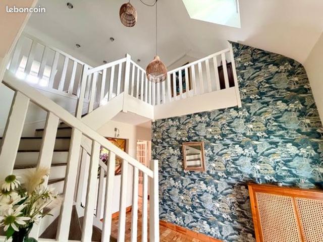 Maison 7 pièces 200 m²