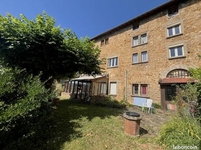 Maison 7 pièces 200 m²
