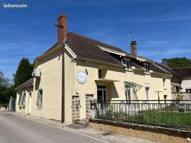 Maison 7 pièces 200 m²