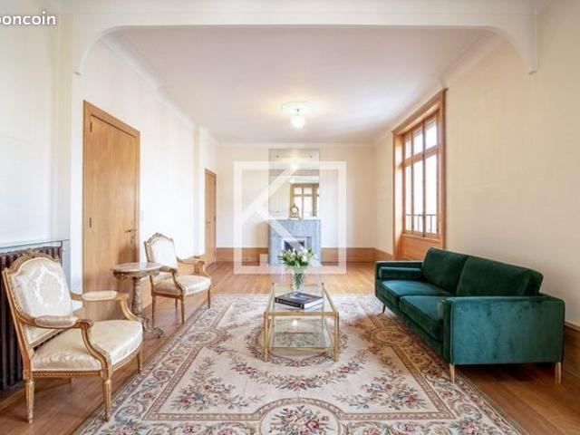 Maison 7 pièces 200 m²