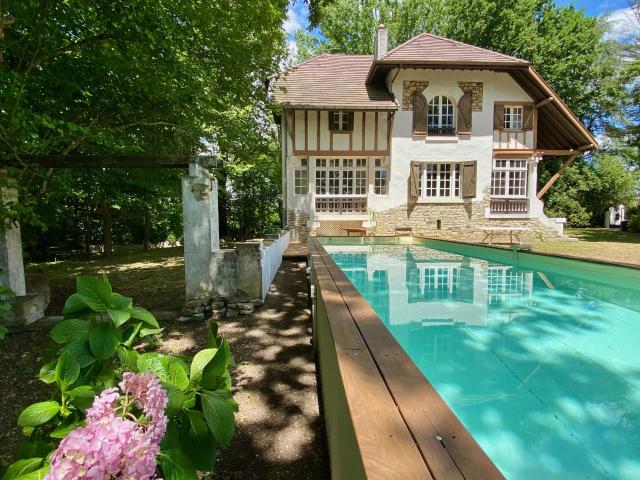 Maison 7 pièces 200 m²