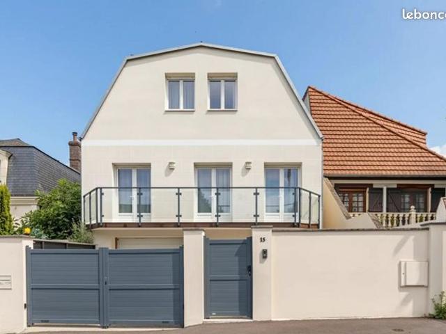 Maison 7 pièces 200 m²