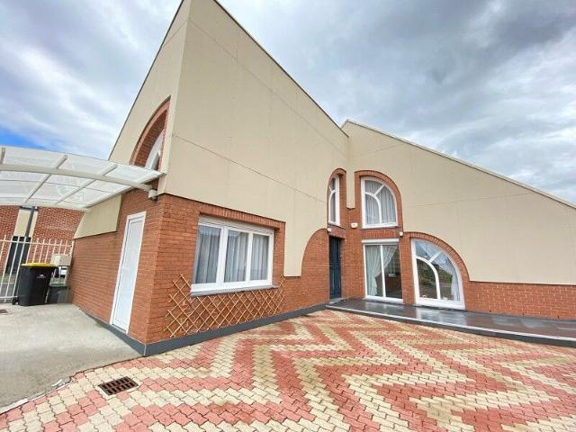 Maison 7 pièces, 200 m² à louer à Oisy 59195