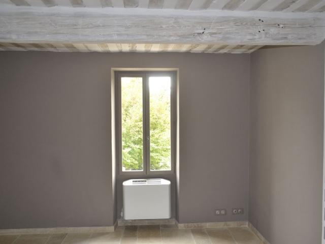 Maison 7 pièces, 200 m² à louer à Sarrians 84260