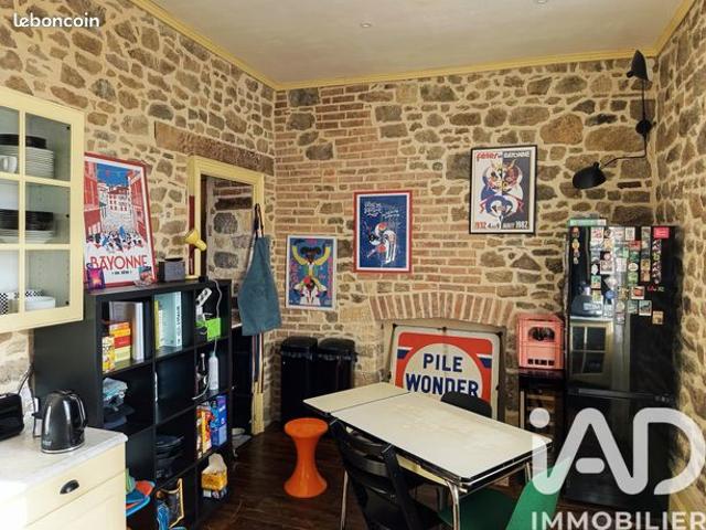 Maison 7 pièces 201 m²