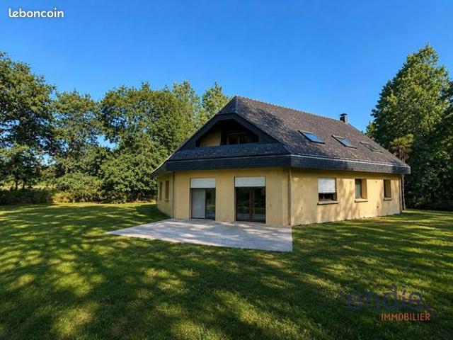 Maison 7 pièces 201 m²