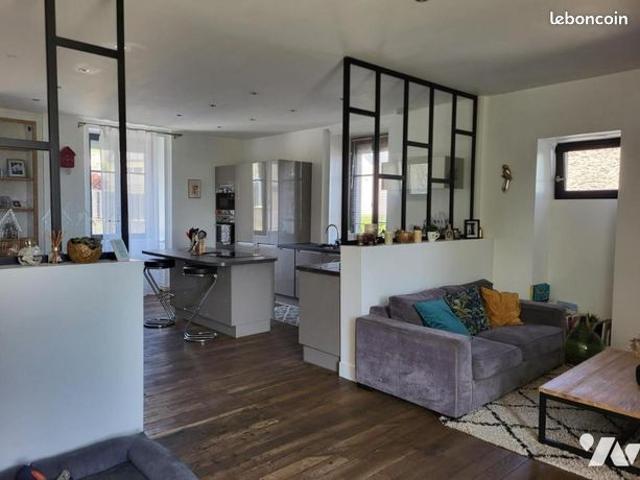 Maison 7 pièces 201 m²