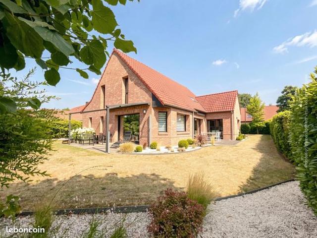 Maison 7 pièces 201 m²