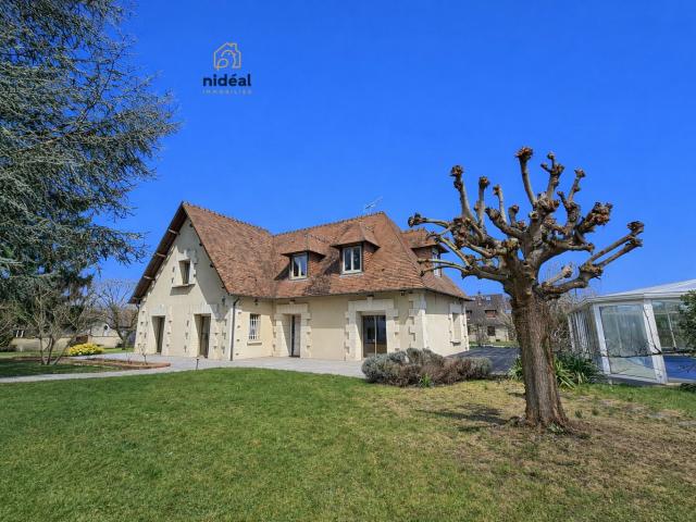 Maison 7 pièces 201 m²