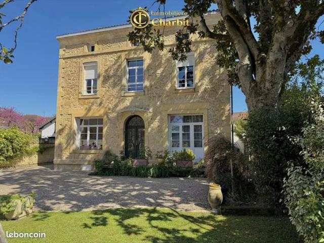 Maison 7 pièces 201 m²