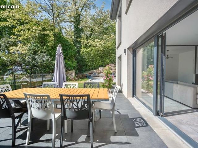 Maison 7 pièces 201 m²