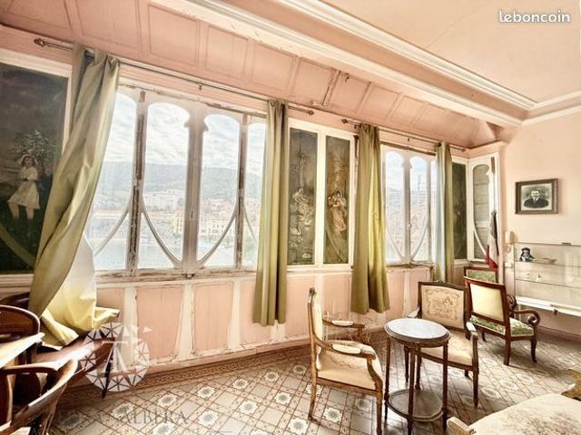 Maison 7 pièces 201 m²