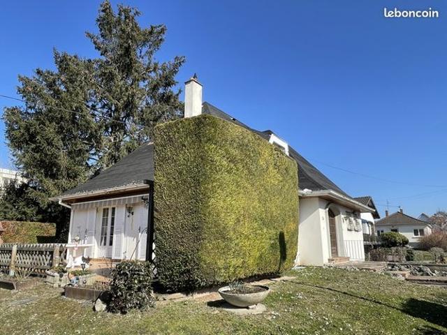 Maison 7 pièces 201 m²
