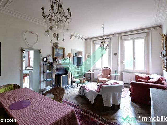 Maison 7 pièces 201 m²