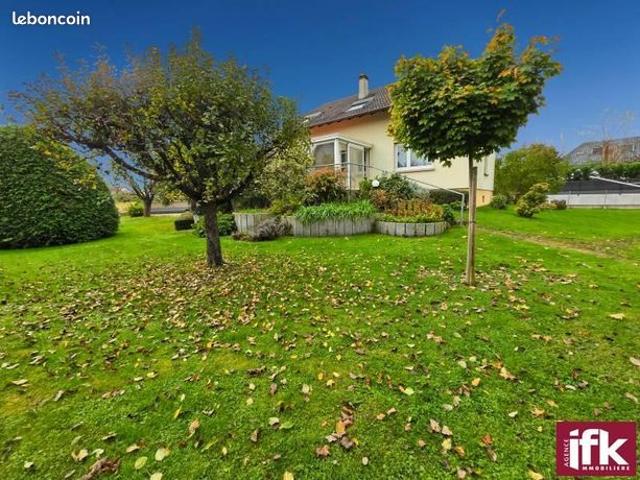 Maison 7 pièces 201 m²