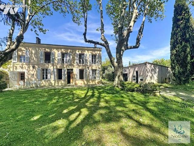 Maison 7 pièces 201 m²