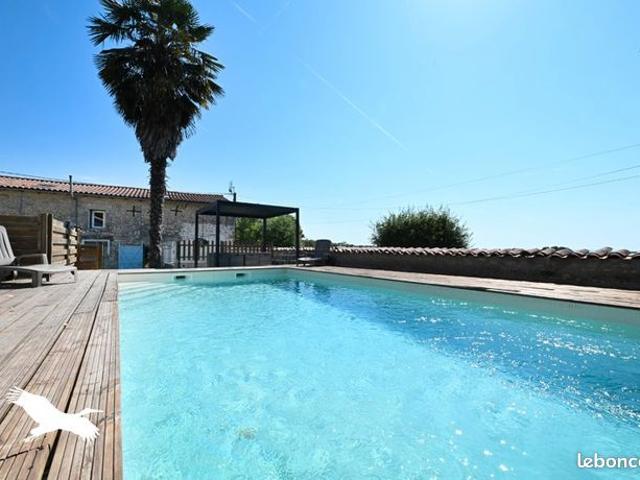 Maison 7 pièces 202 m²