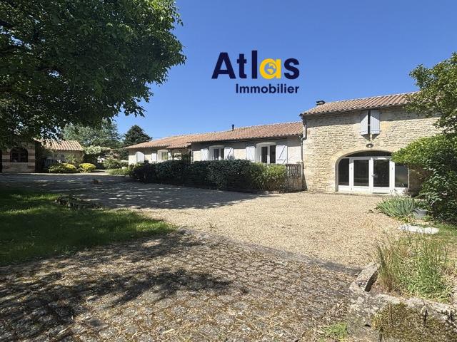 Maison 7 pièces 202 m²