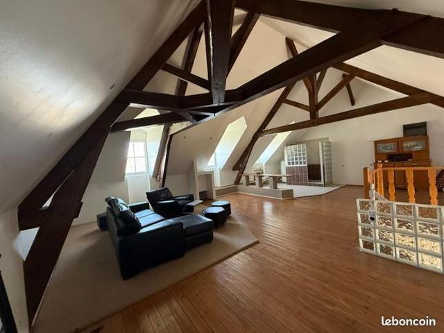 Maison 7 pièces 202 m²