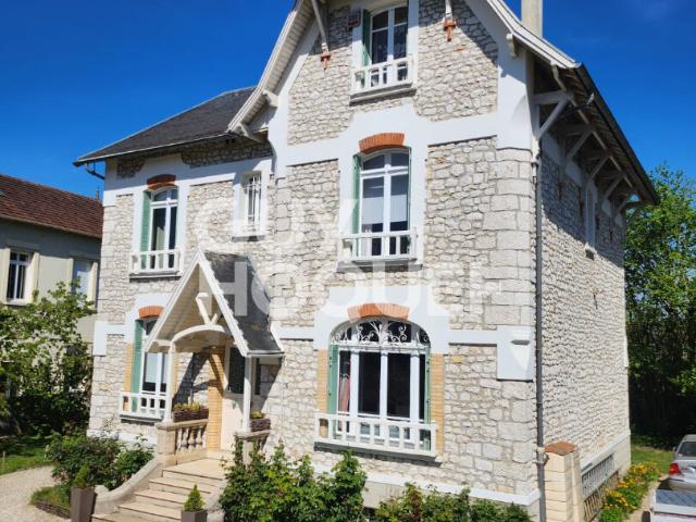 Maison 7 pièces 202 m²