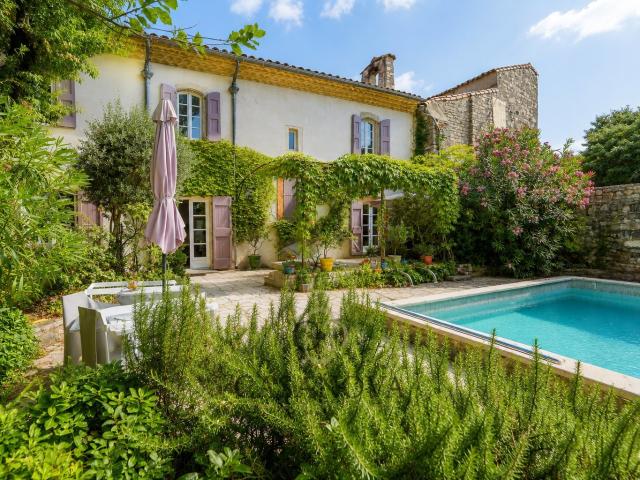 Maison 7 pièces 202 m²