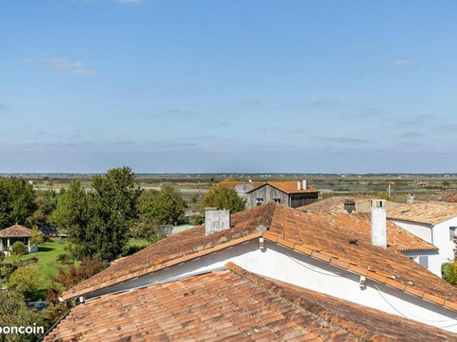Maison 7 pièces 202 m²