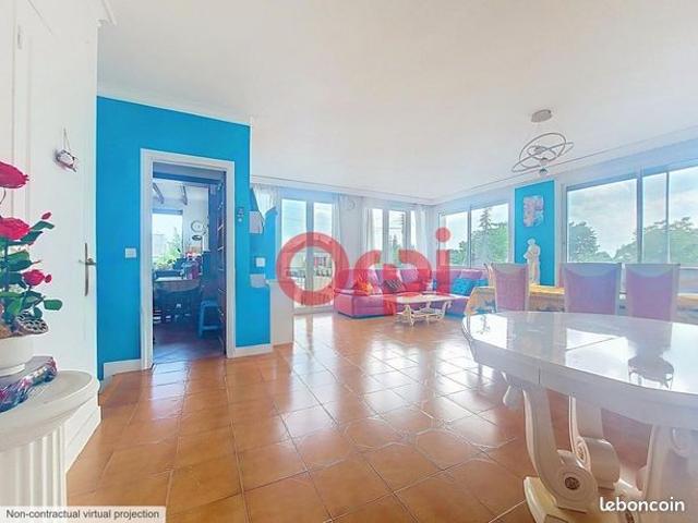 Maison 7 pièces 202 m²