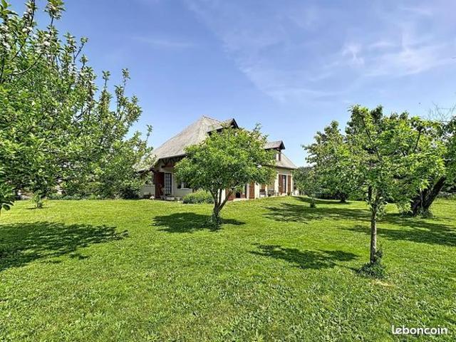 Maison 7 pièces 202 m²