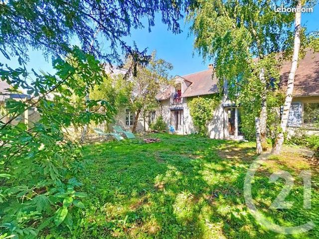 Maison 7 pièces 202 m²
