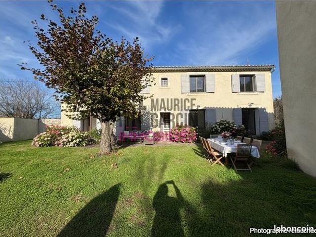 Maison 7 pièces 202 m²