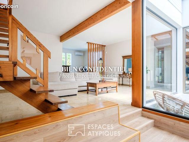 Maison 7 pièces 202 m²