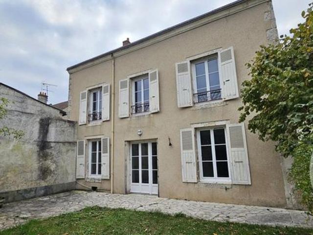 Maison 7 pièces 202 m²