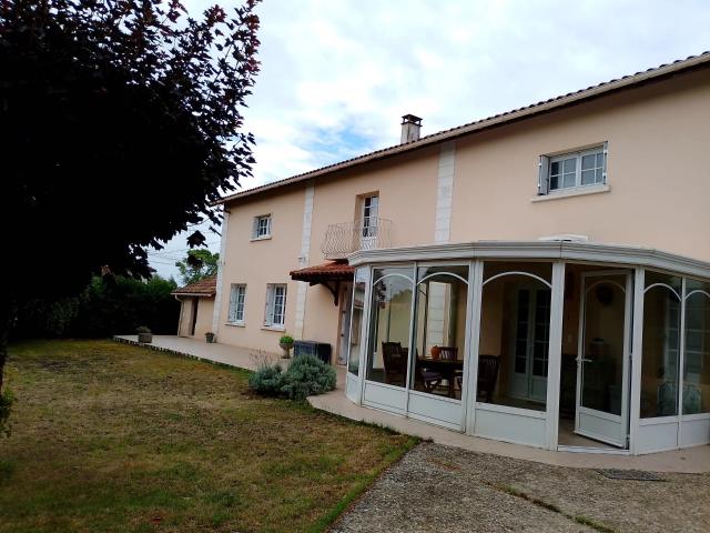 Maison 7 pièces 202 m²