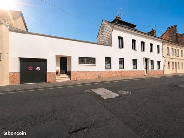 Maison 7 pièces 202 m²