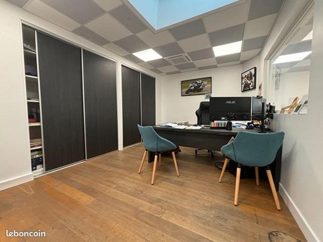Maison 7 pièces 202 m²