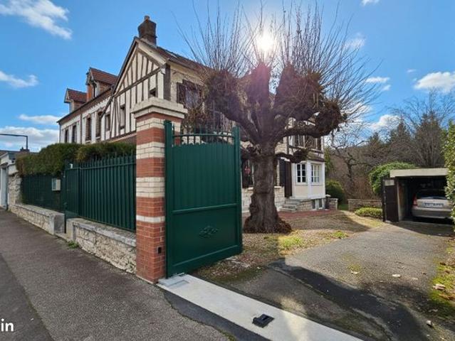 Maison 7 pièces 202 m²