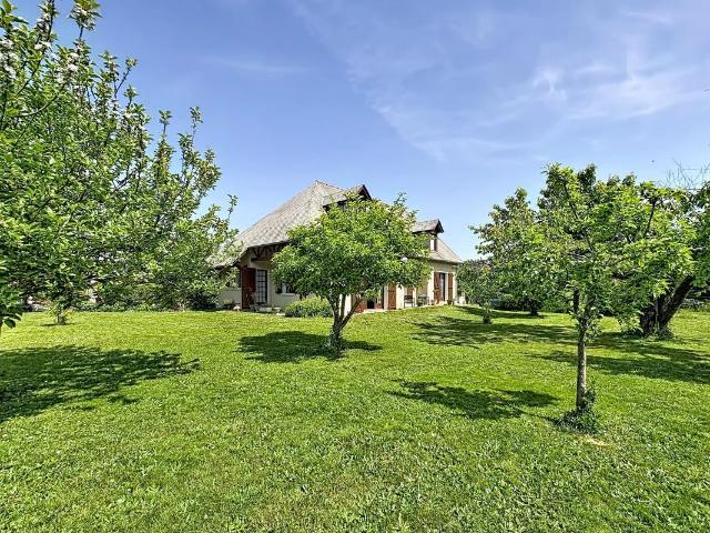 Maison 7 pièces 202 m²