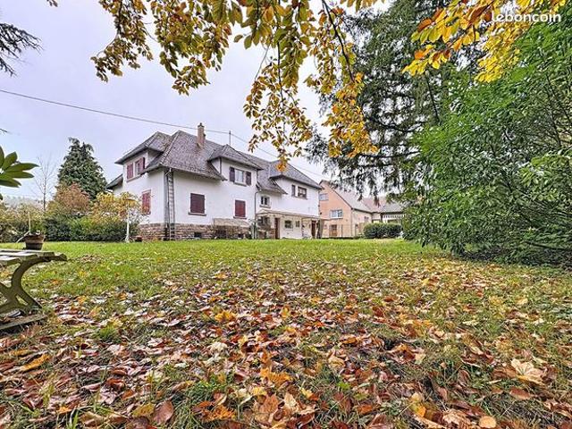 Maison 7 pièces 202 m²