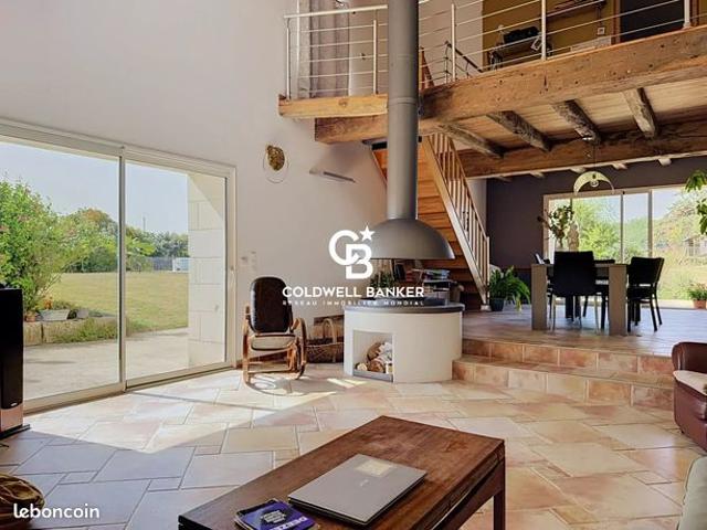 Maison 7 pièces 203 m²